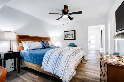 Spacious Backyard with Fire Pit and Outdoor Bar - Charming Oasis Hotels near Main Plaza