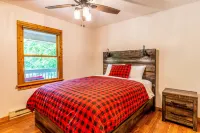 Pebble on the Creek Hotels in Dillsboro