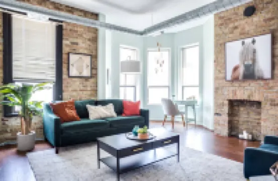 Chic Downtown Haven - Private Rooftop, Designer Luxury