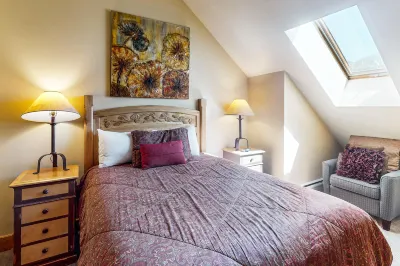 Ski-In/Out Condo with Shared Pool, Hot Tub & Sauna - Walk to Village Hotels near High Country Tours