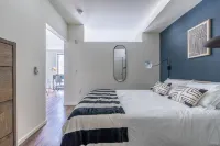 1BR | Rooftop, Gym | Mercer Island | Sophari E