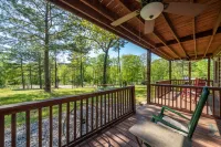 Breathtaking River Views and Cozy Fire Pit - Charming Retreat Hotels in Pike County