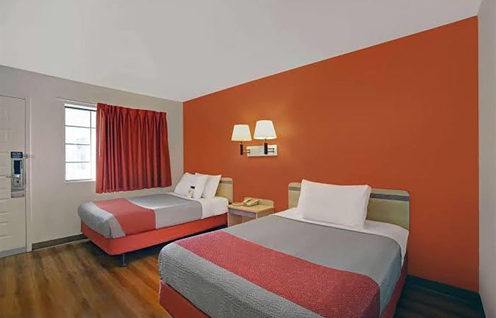 Super 8 by Wyndham Livermore