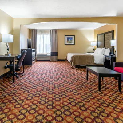 Quality Inn & Suites Montgomery East Carmichael Rd Отели рядом с достопримечательностью «Университет Амридж»