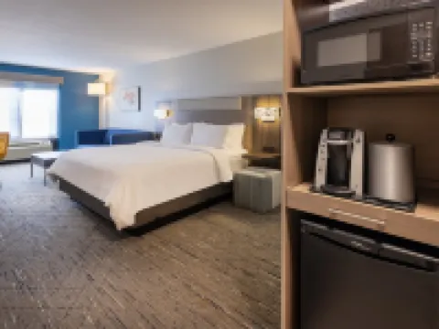 傑克遜 - 弗洛伍德智選假日套房酒店 弗洛伍德酒店