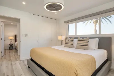 Private Balcony and Panoramic Ocean Views - Stunning Coastal Escape