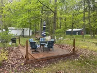 ‘Whispering Oaks’ Cottage with Lake Access, Outdoor Fire Pit and More!