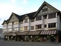 College Inn Hotel