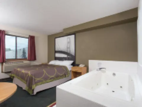 Super 8 by Wyndham Houghton Lake Hotels in Lake Township