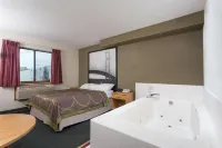 Super 8 by Wyndham Houghton Lake Hotels in Houghton Lake