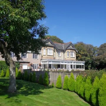 Luccombe Manor Country House Hotel Отели в г. Шанклин