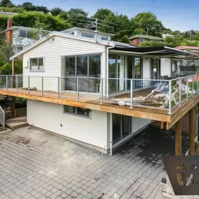 Baldwin Street Bnb Hotels near OtagoGold Course
