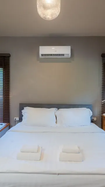 ห้องสแตนดาร์ด เตียงใหญ่ 1 เตียง