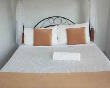 Puya Lodge Hotels in Central