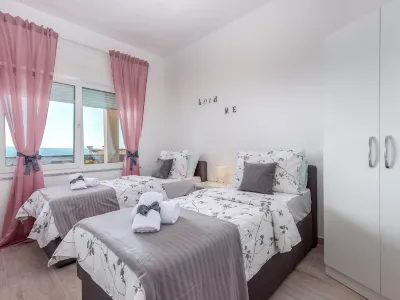 Chic Villa in Dramalj at Sea Отели в г. 