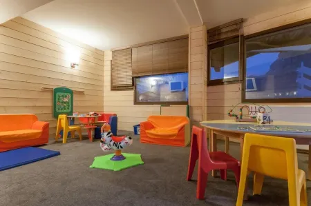 Sas Morzine Отели в г. Ла Шапель-д'Абонданс