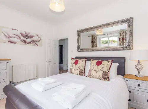Raleigh by Pureserviced Hotels in Torpoint