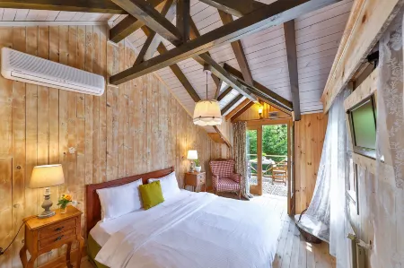 Tranquilla River Lodge Отели в г. Шиле