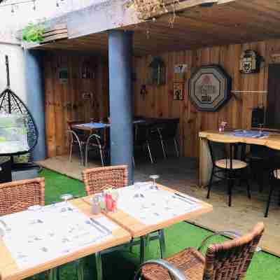Hôtel-restauration-Bar-Tabac-Vapotage CBD Dining/Meeting Rooms