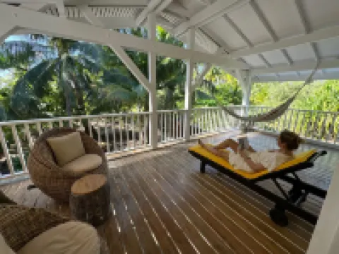 Le Coconut Lodge Hotels in Rangiroa