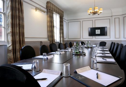 맥도널드 뉴 블라섬 호텔