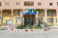 MauriCenter Hotel Các khách sạn gần MAGMA LAB