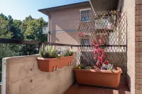 Parma A due passi dall'Ospedale Apartment