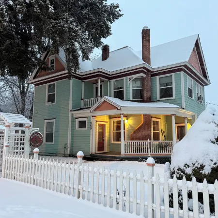 Roseberry House Bed & Breakfast