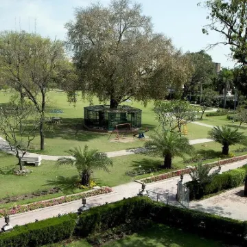 Avari Lahore Hotel Hotels near Lahore Zoo