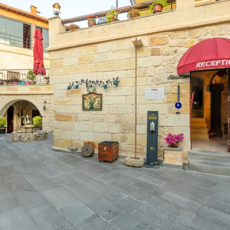 Elysion Cave Suites