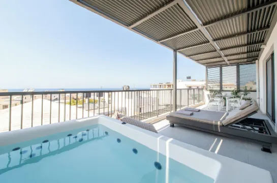 Porta Suites