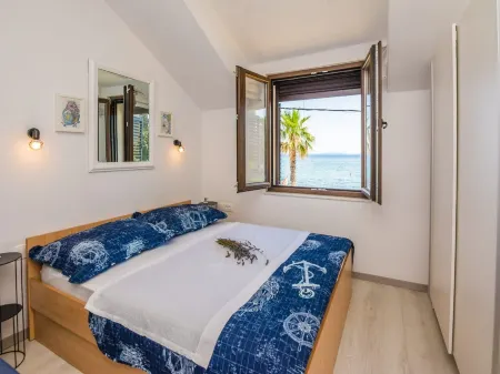 Apartments Sea Eyes Отели в г. Vrsi