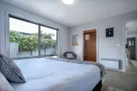 Amaroo 1 - Freycinet Holiday Houses Hotels in Friendly Beaches