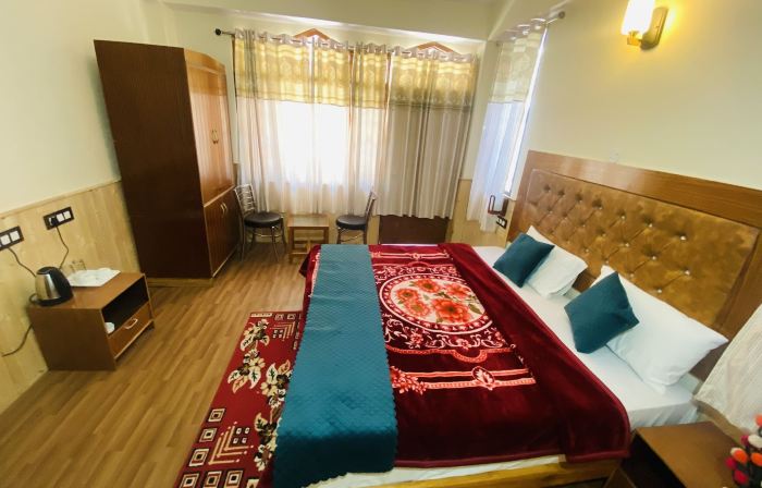 The Kuber Hotel & Restaurant