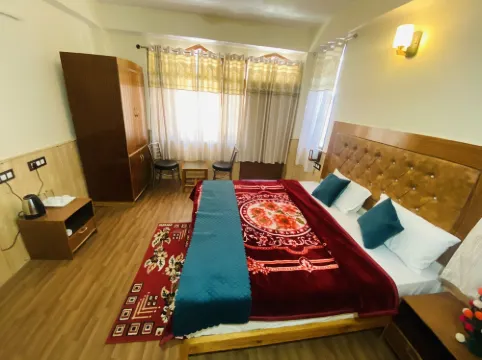 The Kuber Hotel & Restaurant
