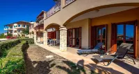 Modern Apartment AP02 - Zodia with Private Garden, Aphrodite Hills