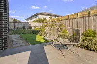 Werribee Gem Luxe Home Family Getaway 6Bed Netflix Hotels in Werribee