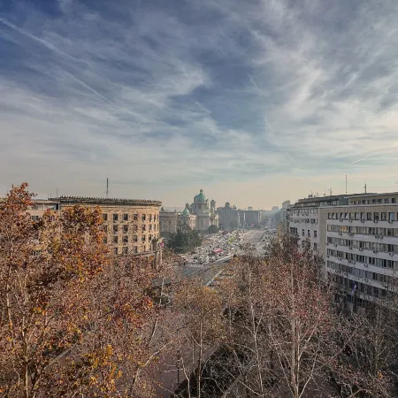 Maccani Black Luxury Suites