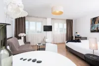 Ténéo Apparthotel Talence - Arthena Hotels in Talence