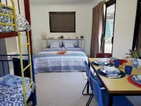 Christmas Creek Café & Cabins Hotels in Lamington