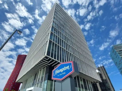 Hampton by Hilton Barcelona Fira Gran Via Отели в г. Барселона