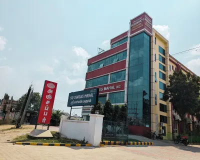 Hotel Prakash Residency with EV Station Hoteles cerca de Nehruji 2nd street, trichy-620004