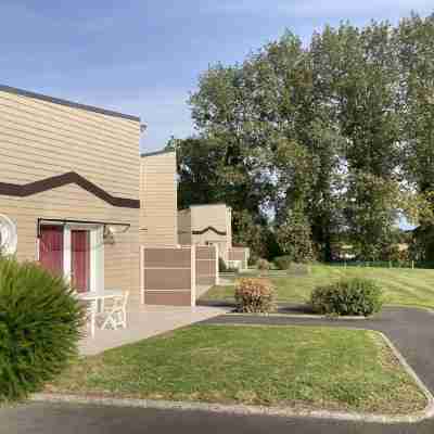 Hôtel Les Voisins Beaucemaine | Saint-Brieuc Hotel Exterior