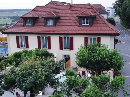 La Belle-Croix Отели в г. Сивирье