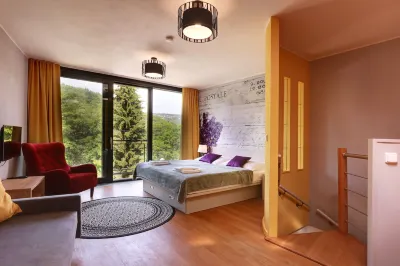 APARTMÁNY Adam Hotels in der Nähe von Ježíškova cesta - 12. zastávka