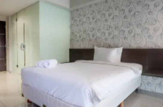 Classic Modern Studio Room Apartment at the Square Surabaya