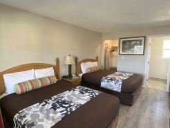 Travelers Inn Eugene University