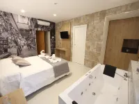 瑞萊斯皮扎德普雷比塞託旅館 鄰近蛋堡的酒店