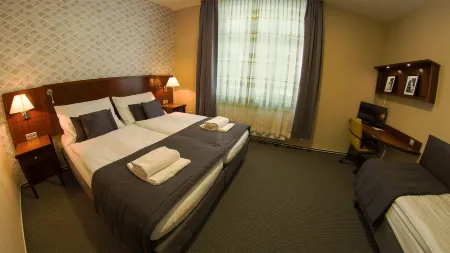 Pension Falconi Отели рядом с достопримечательностью «Golf Club Podebrady»