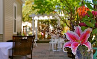 O'Casey's Boutique Inn